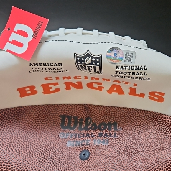 Wilson NFL Bengals Logo Football - Picture 1 of 3